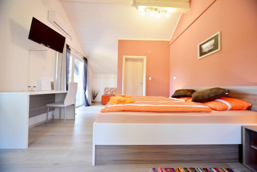 Guest House Rudine Slunj Ruang foto